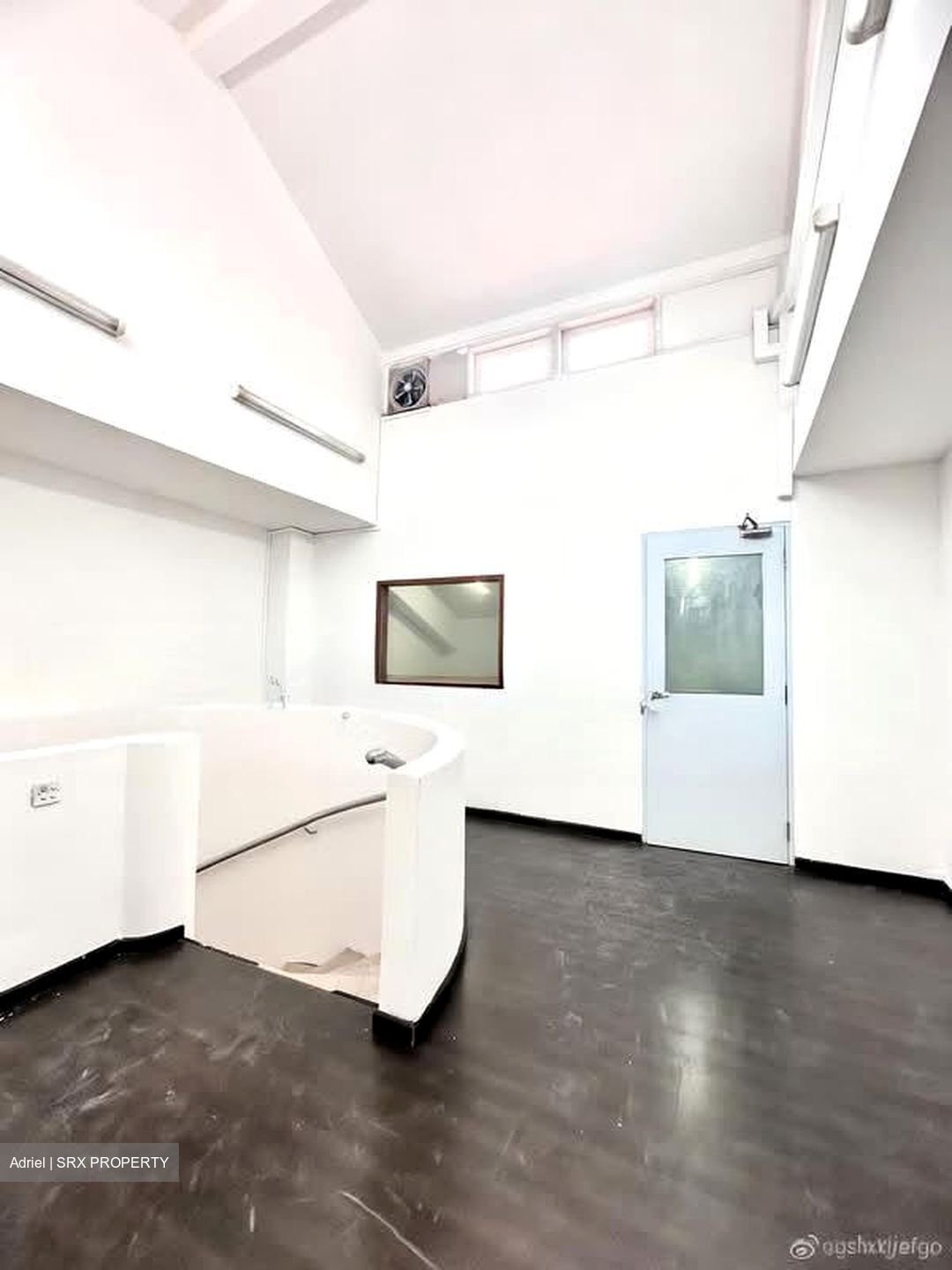 Joo Chiat Road (D15), Office #577061411